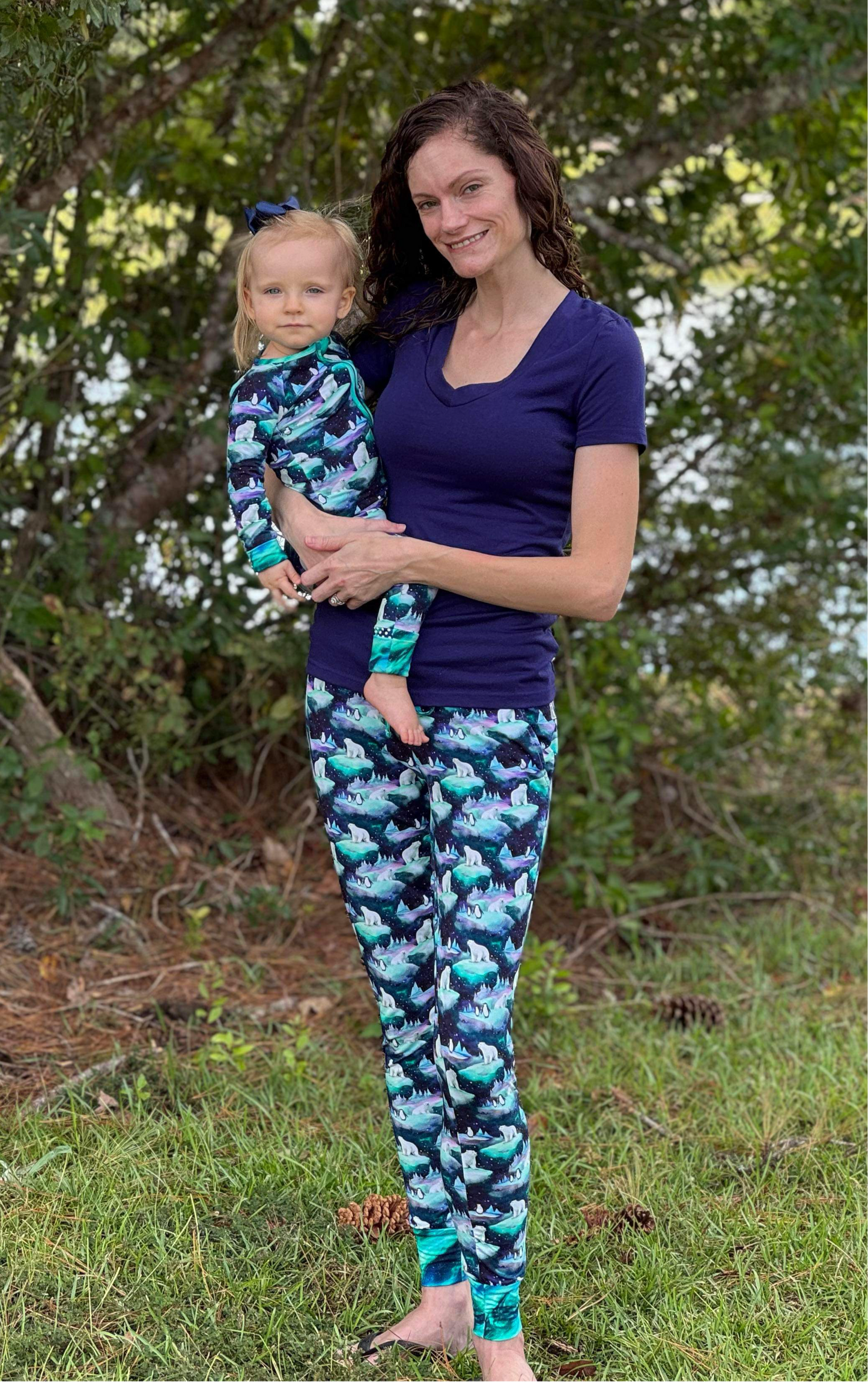 Aurora Bearealis Woman’s Joggers