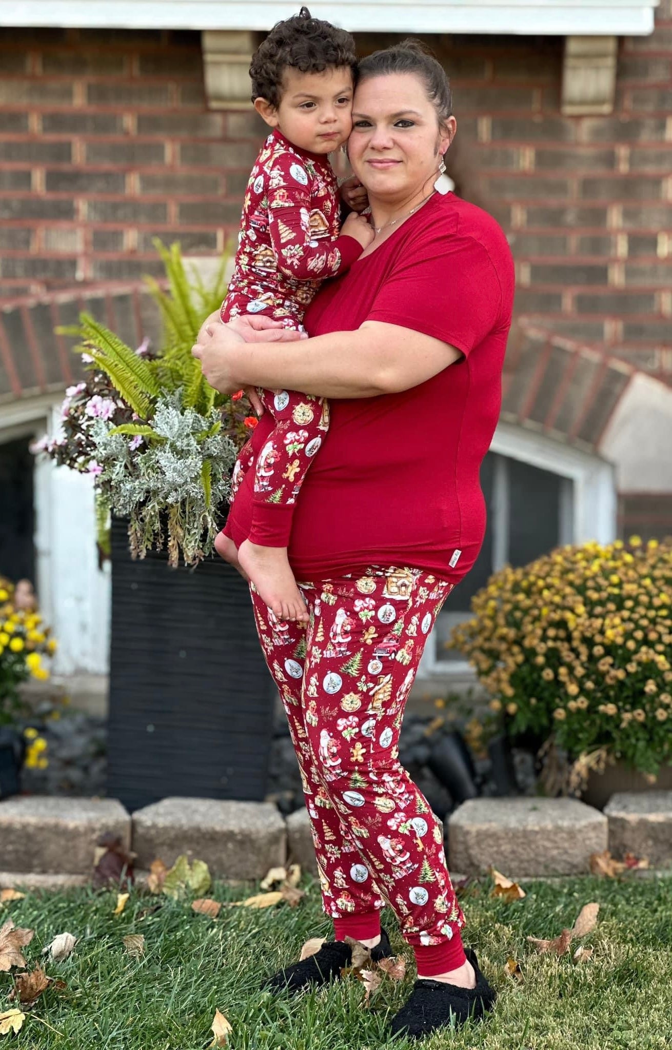 Classic Santa Woman’s Joggers